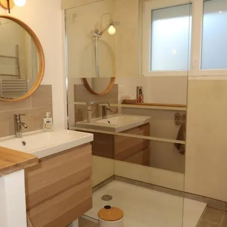Holiday home Ty Py : Charme Moderne Et Tranquillite *